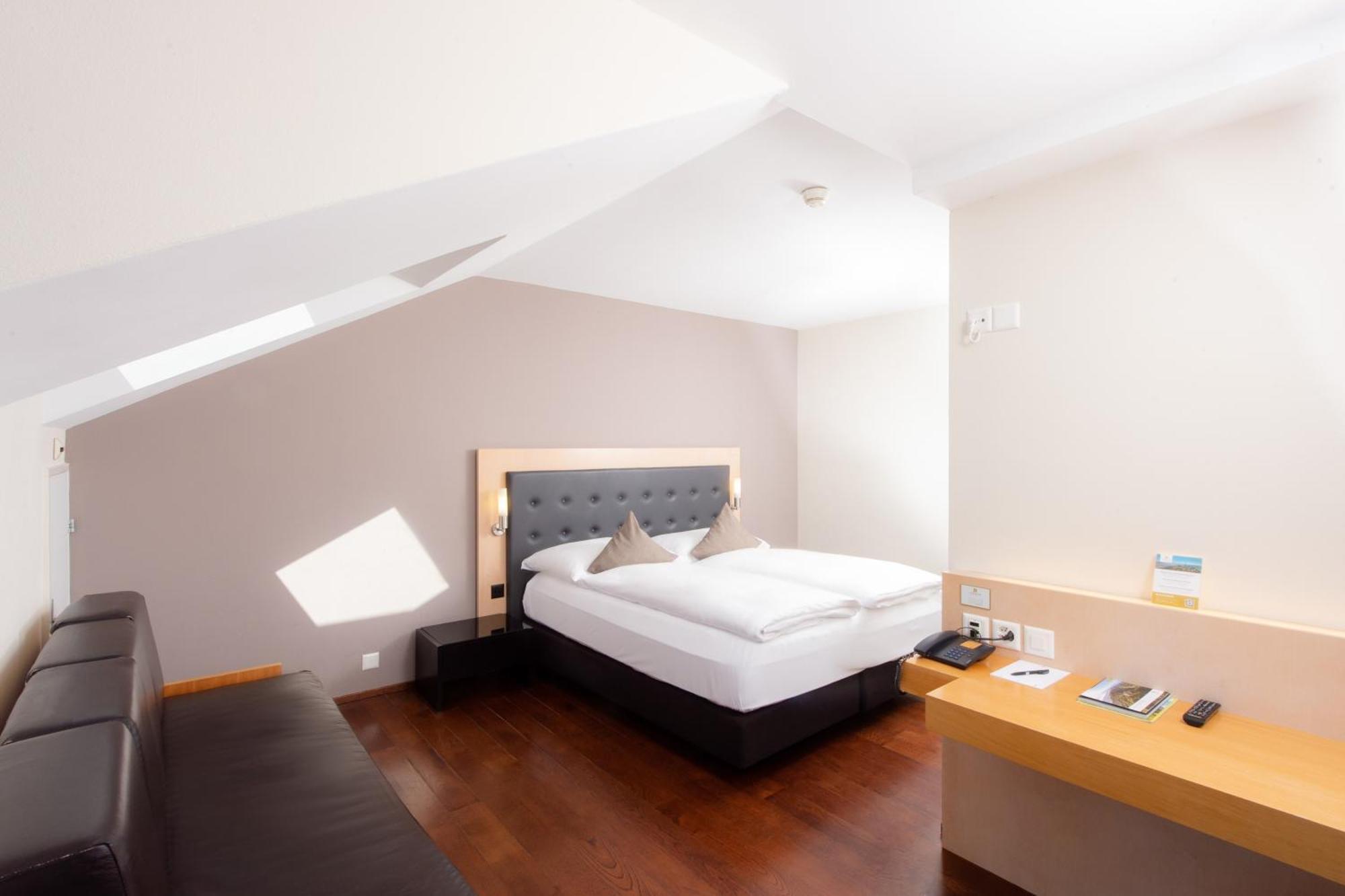 Hotel Uto Kulm Car-Free Hideaway In Zurich Bonstetten Chambre photo
